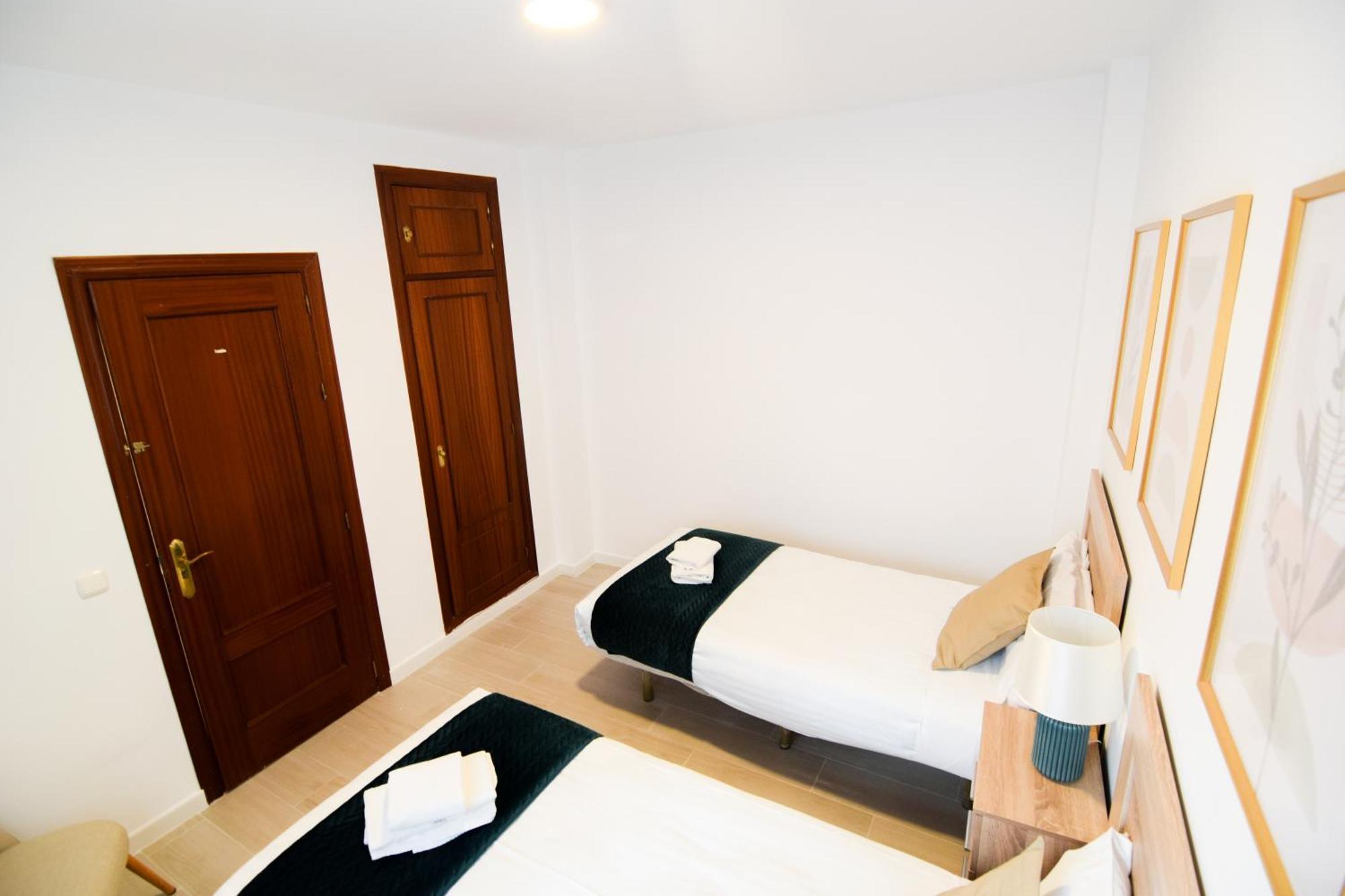 Appartamento Letmalaga Cobblestone St. Esterno foto