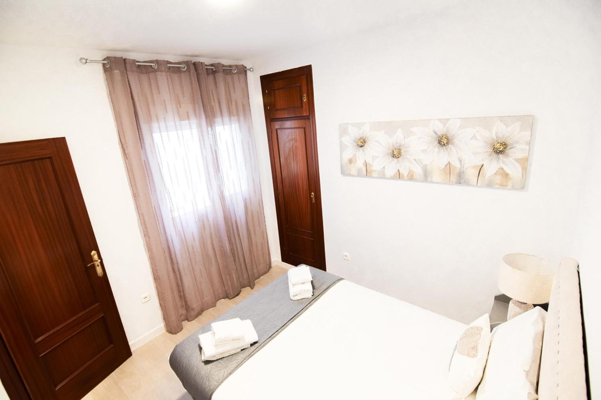 Appartamento Letmalaga Cobblestone St. Esterno foto